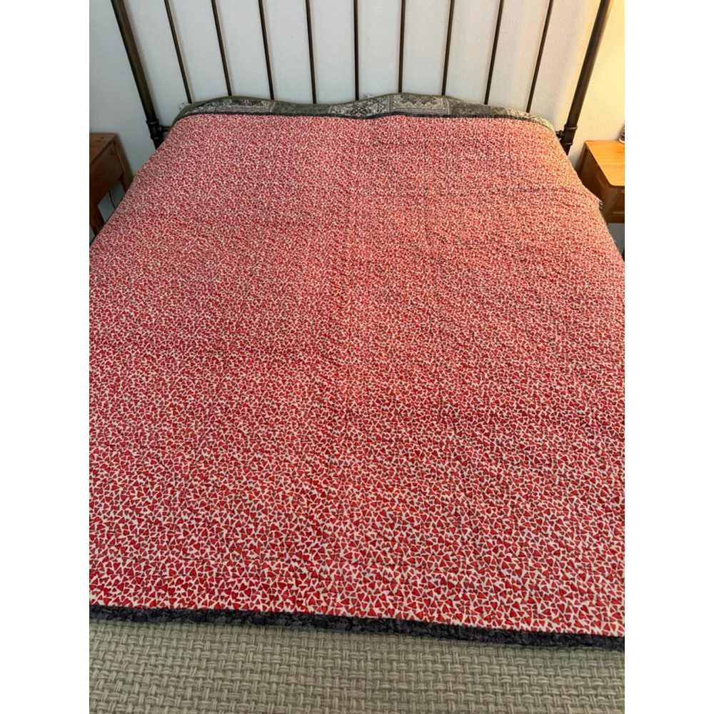 Vintage Handmade Quilt Red Black Floral Patchwork Octagon Cottage Farmhouse 65x6